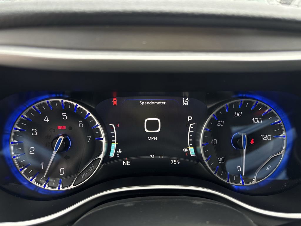 New 2026 Chrysler Pacifica Select image 13