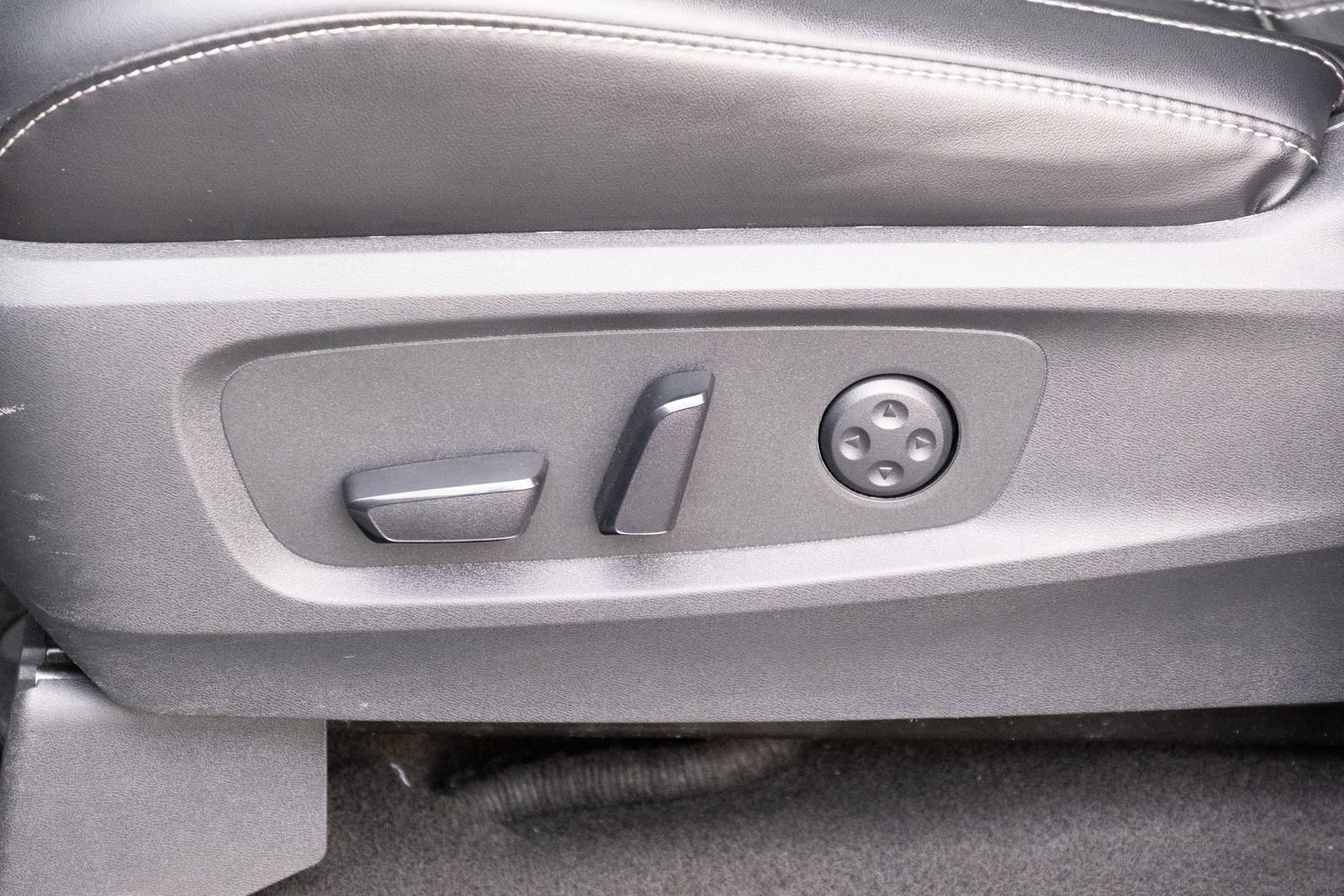 Used 2024 INFINITI QX60 Luxe AWD/4WD image 14