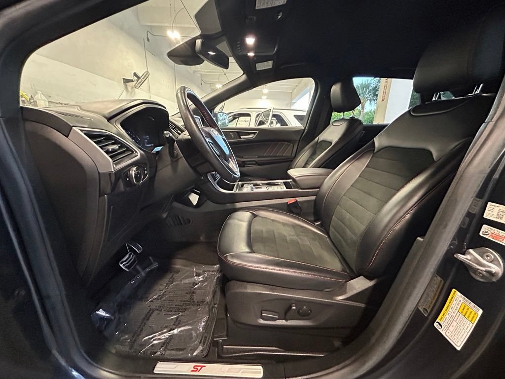 Certified 2023 Ford Edge ST-Line w/ Cargo Accessory Package AWD/4WD image 11
