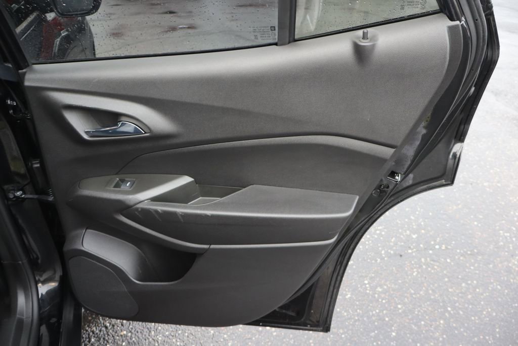 Used 2024 Chevrolet Trax LS w/ LS Convenience Package image 24