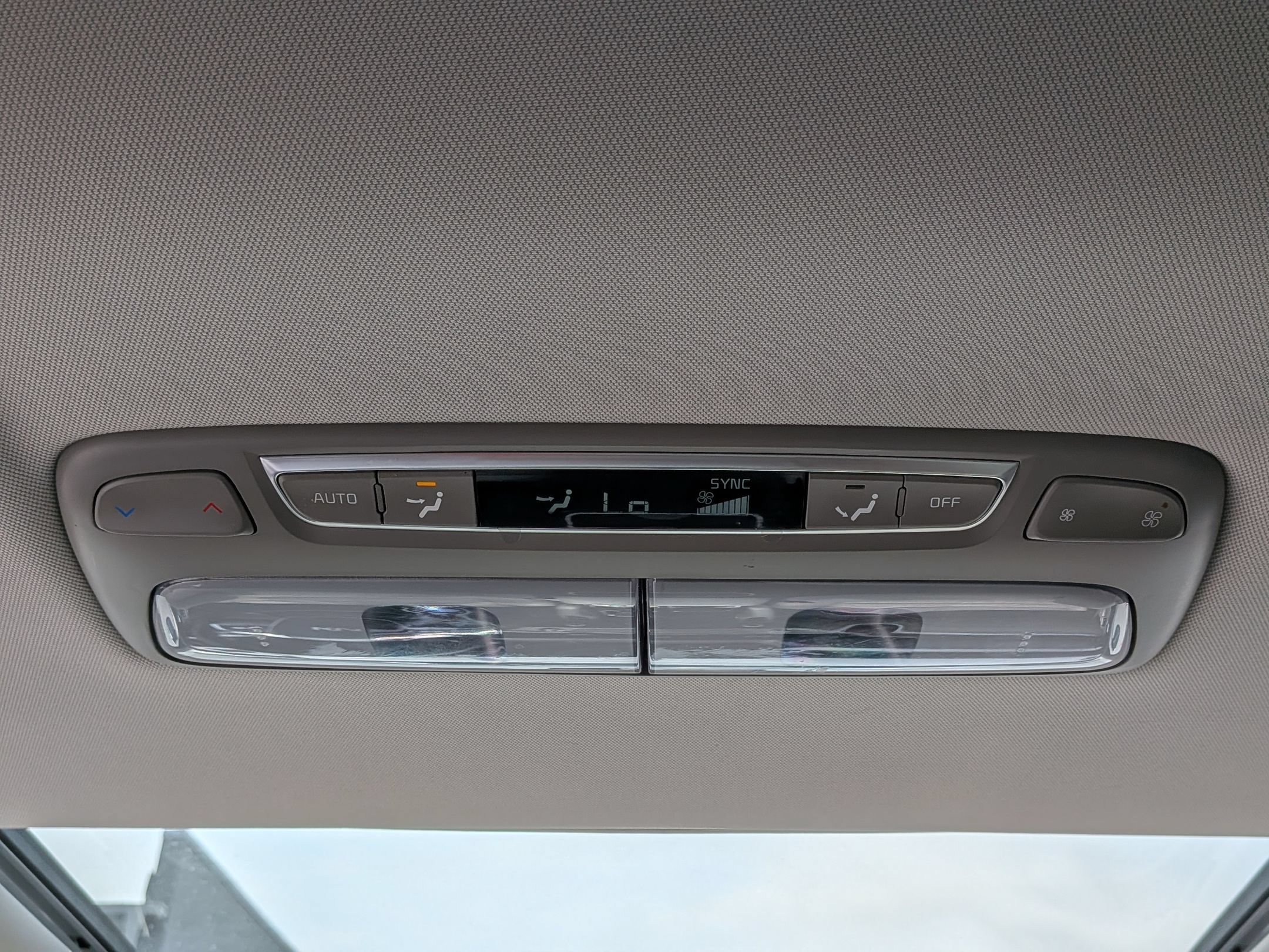 Used 2023 Kia Telluride SX FWD image 32