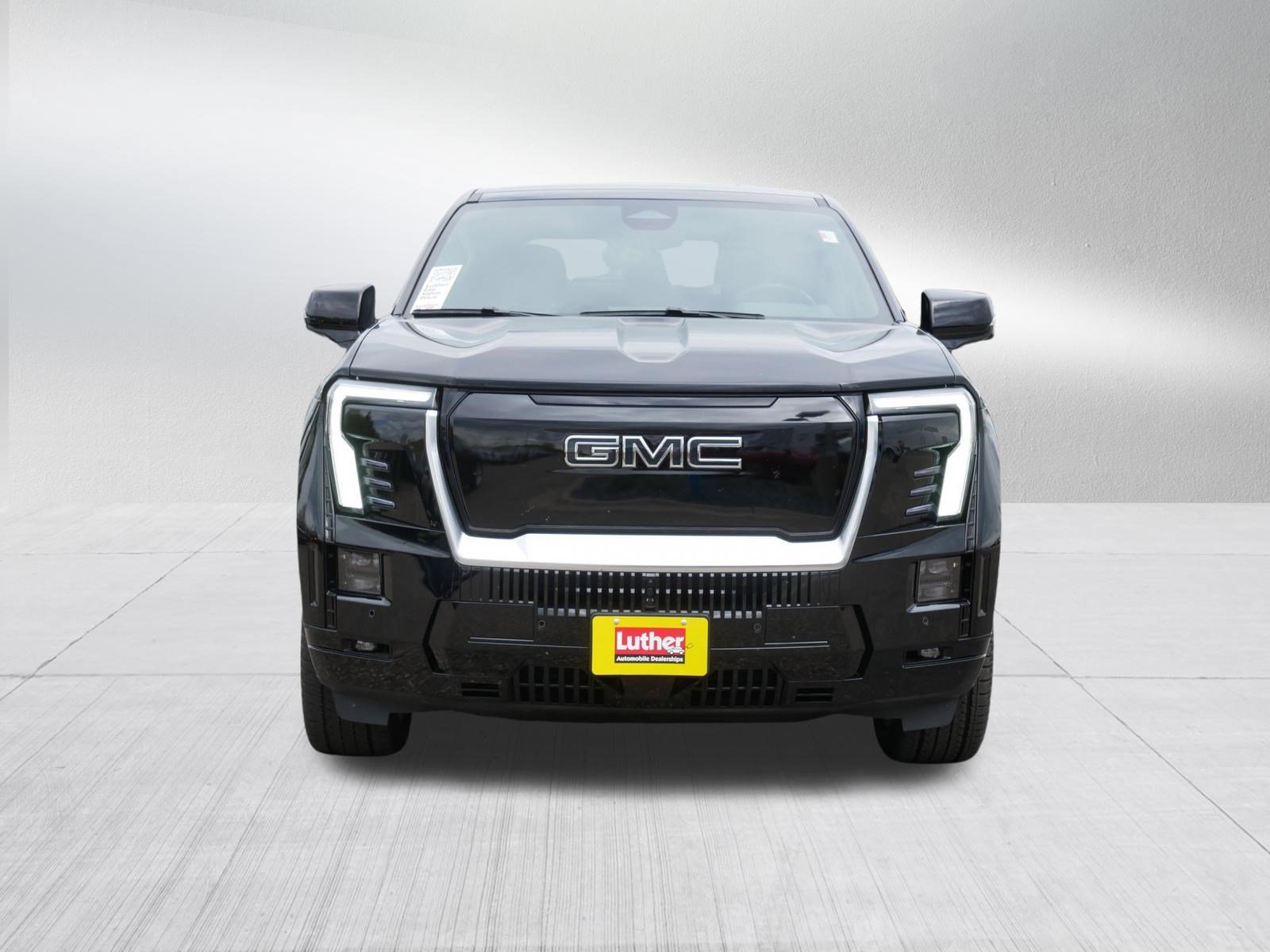 Used 2025 GMC Sierra EV Denali AWD/4WD image 2