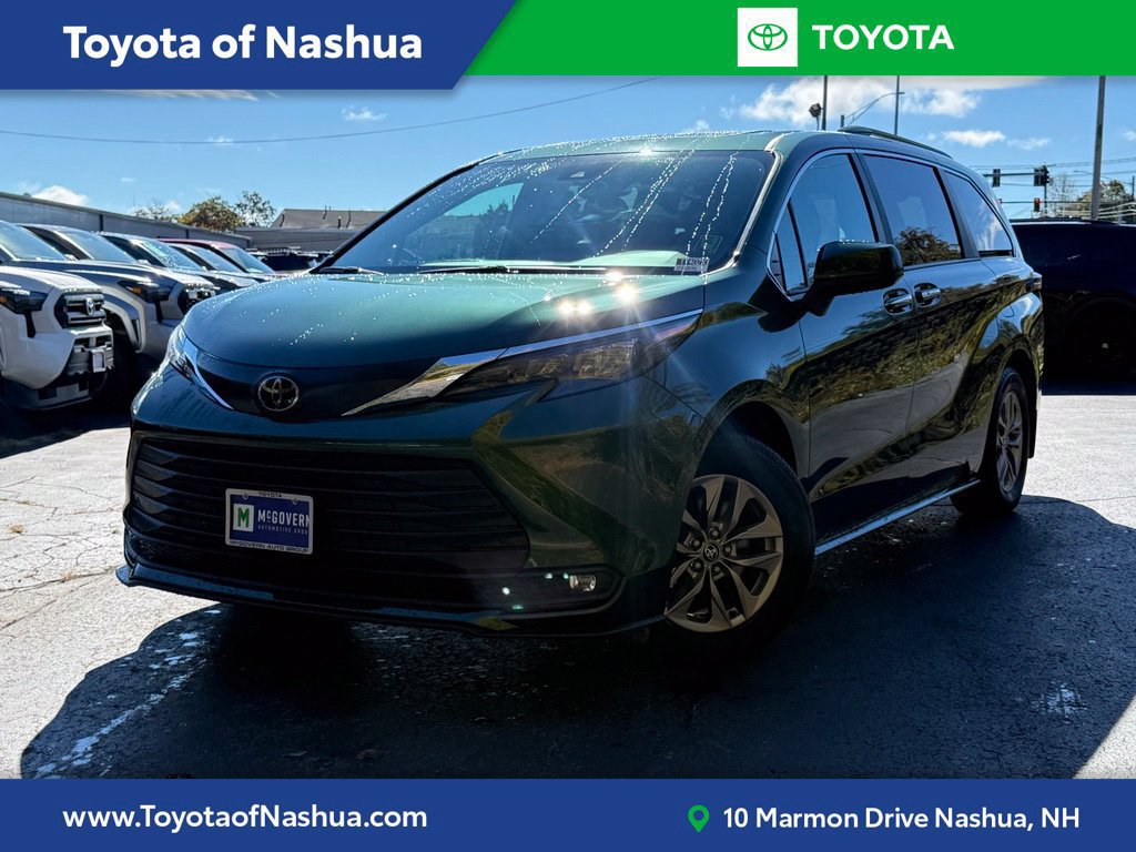 Used 2026 Toyota Sienna XLE AWD/4WD image 1