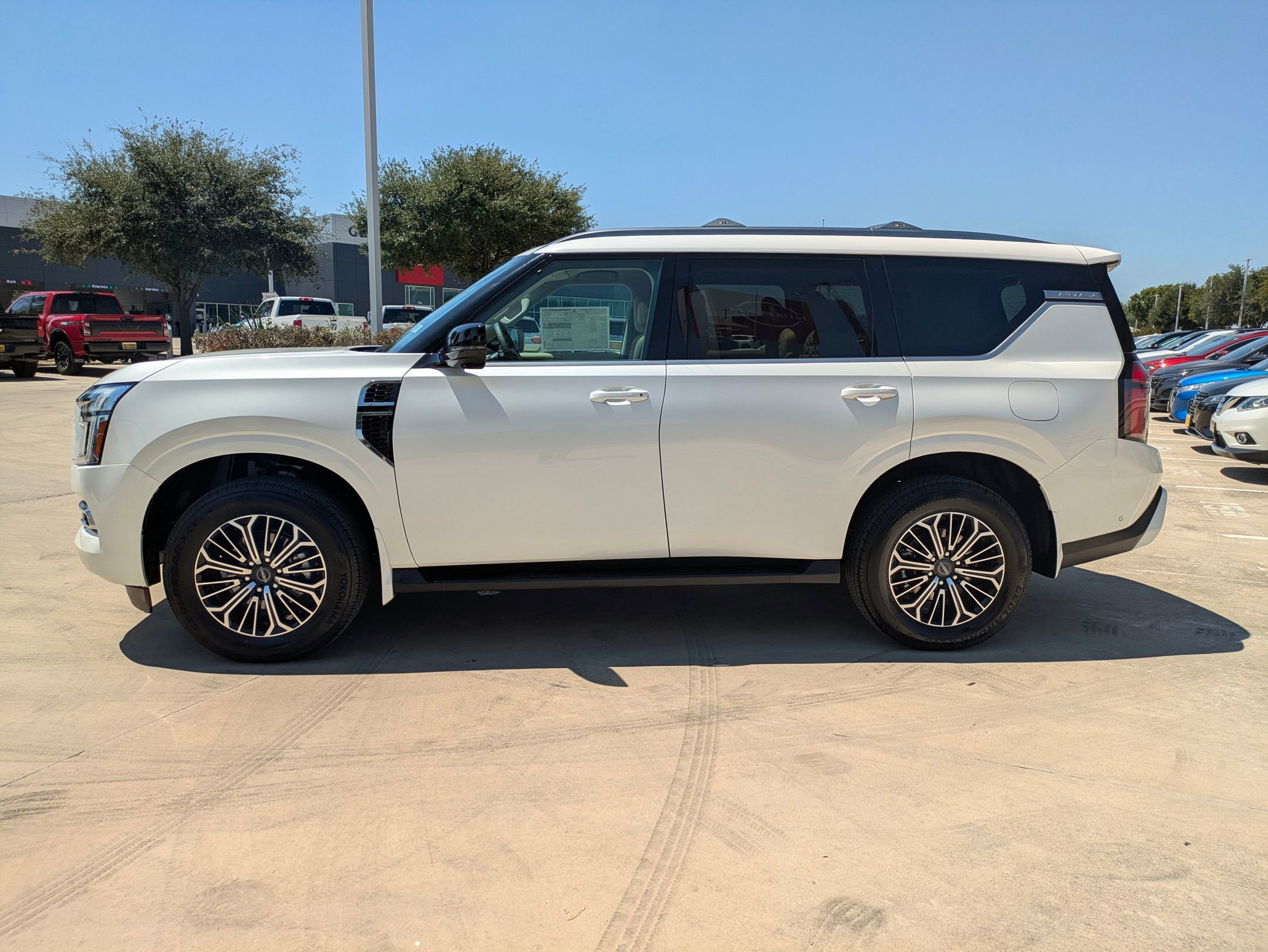 New 2026 Nissan Armada Platinum image 6
