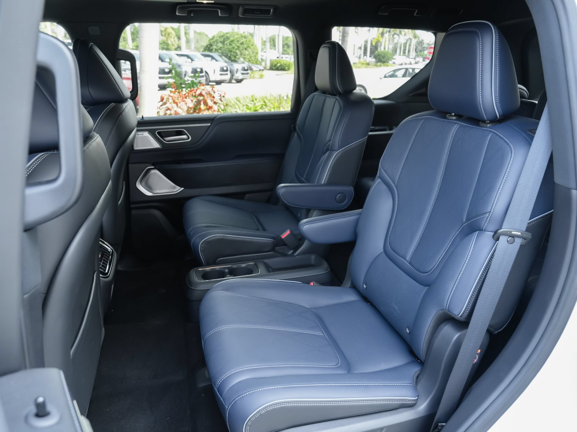 Used 2026 INFINITI QX80 4WD w/ Sport Exterior Package image 19