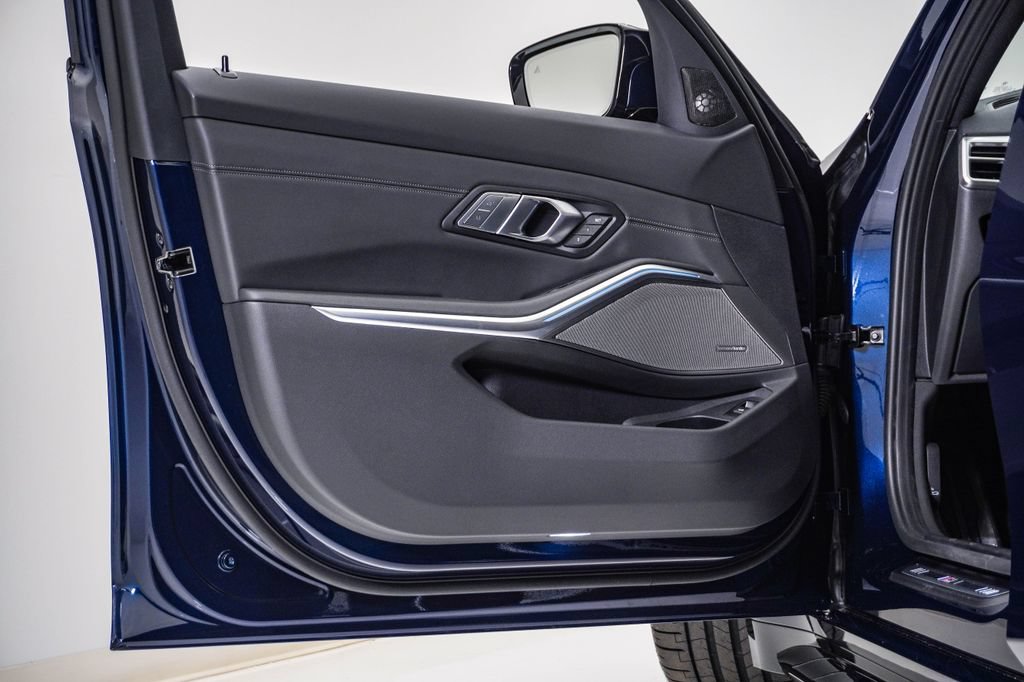 Used 2026 BMW M3 RWD image 33