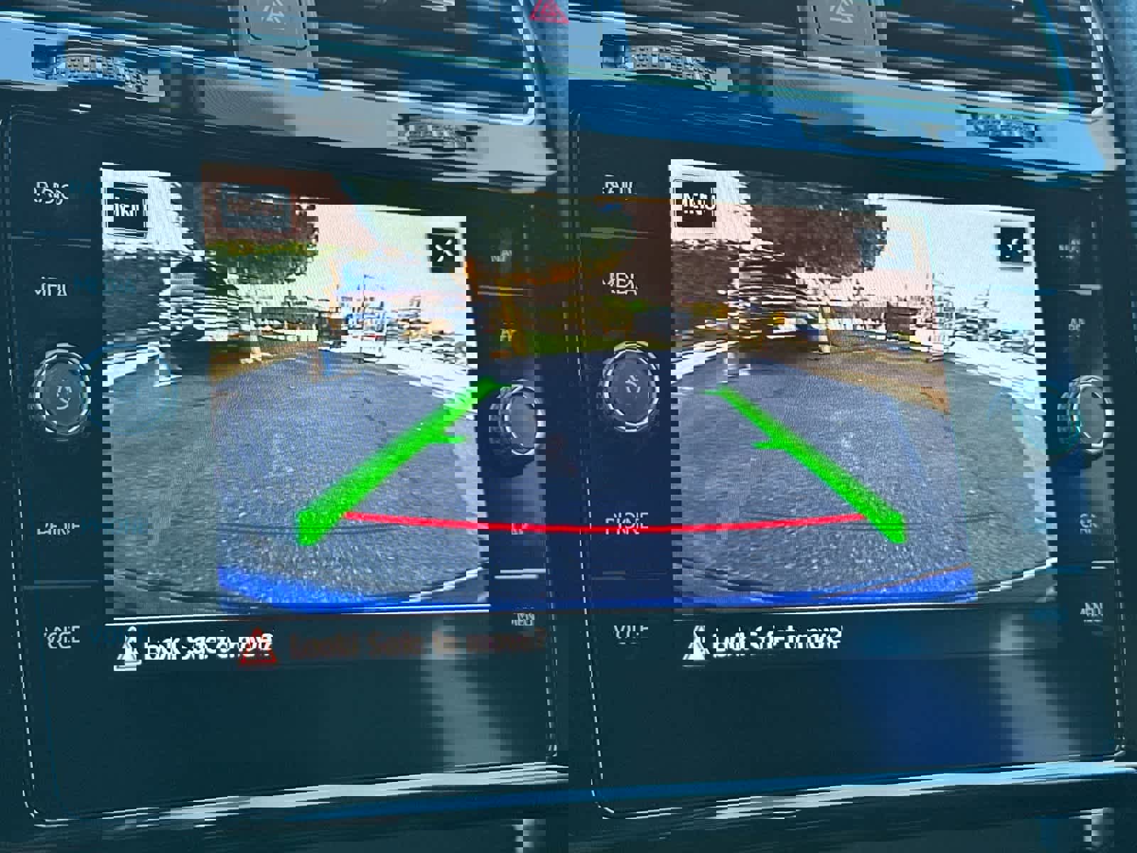 Used 2019 Volkswagen Golf R 4-Door image 22