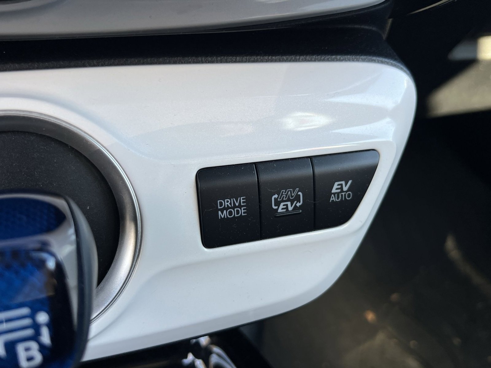 Used 2019 Toyota Prius Prime Plus image 31