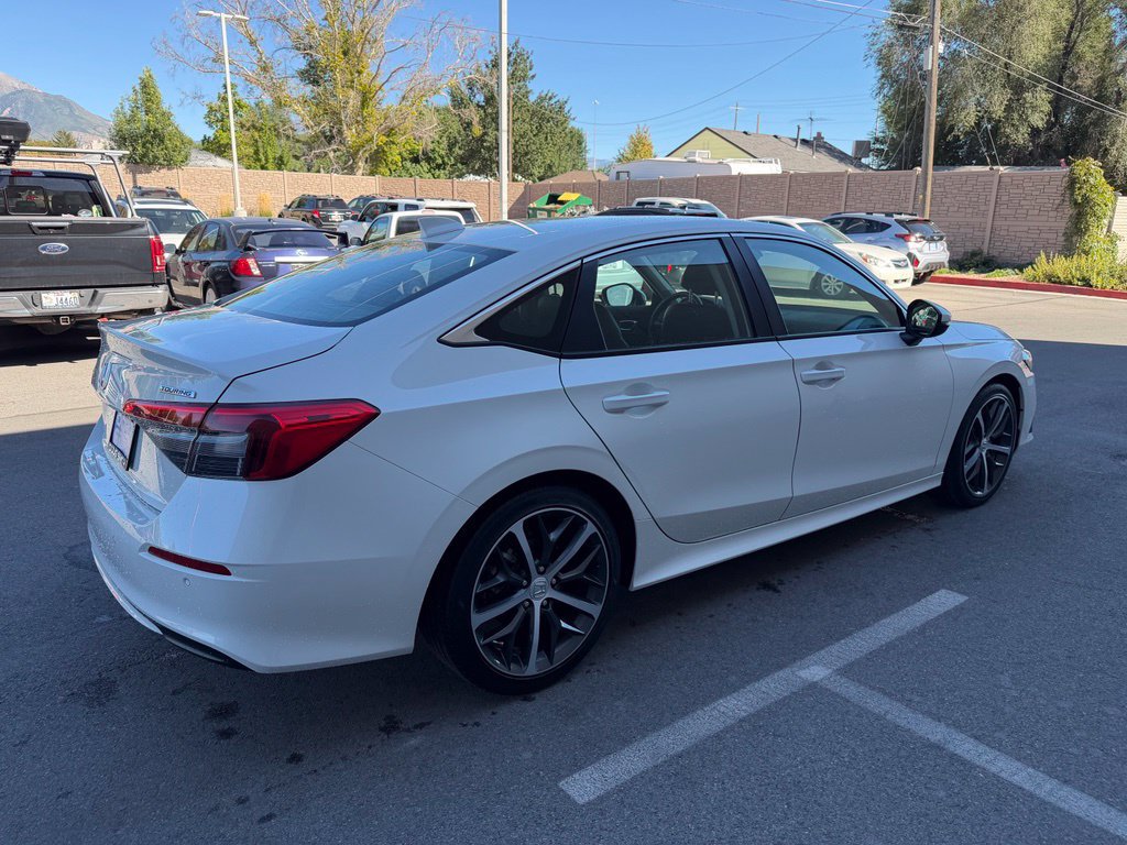 Used 2024 Honda Civic Touring image 5