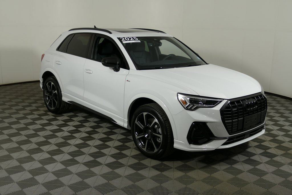 Certified 2025 Audi Q3 2.0T Premium Plus w/ Premium Plus Package image 1