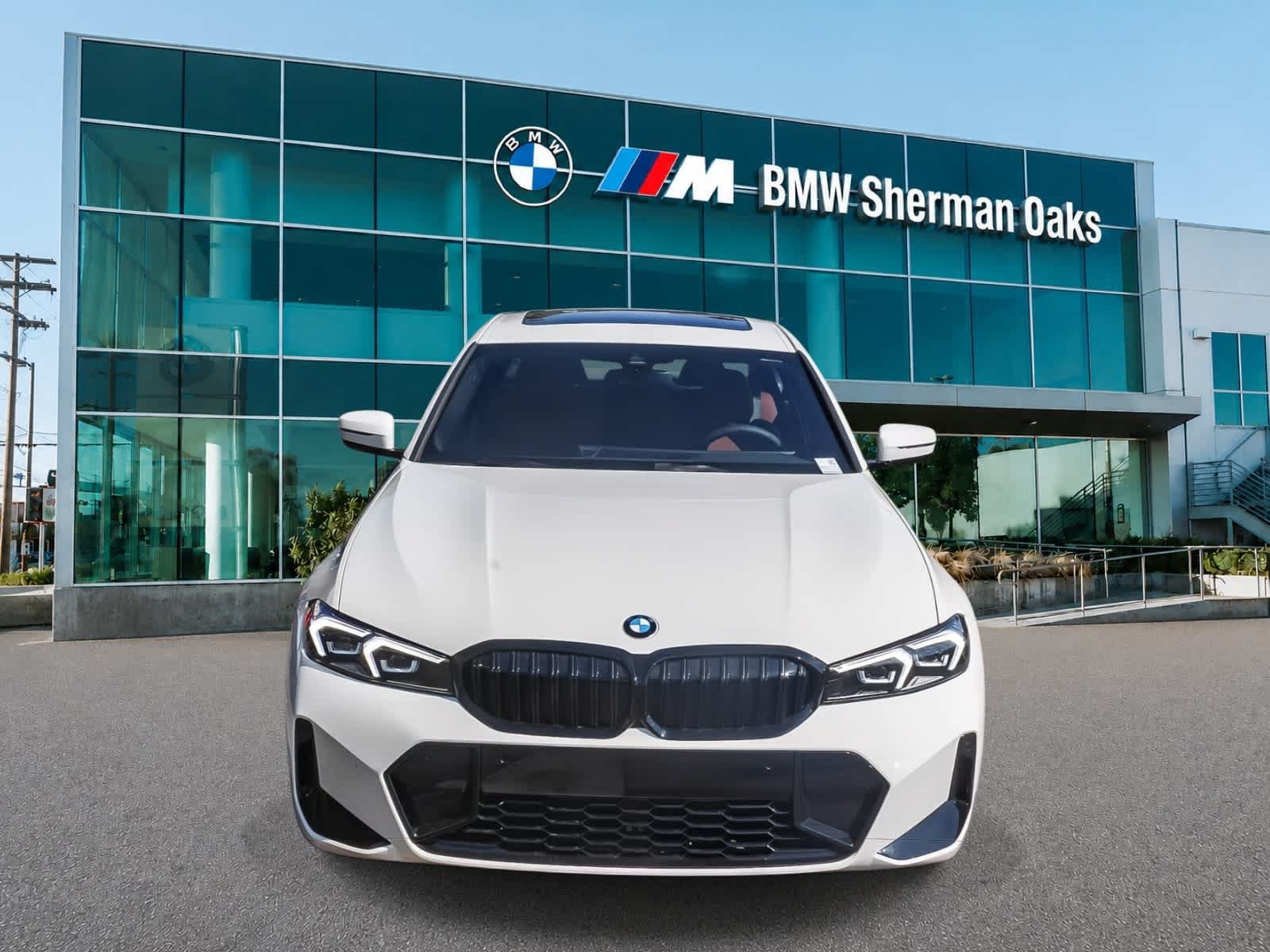 New 2026 BMW 330i Sedan w/ M Sport Package RWD image 2