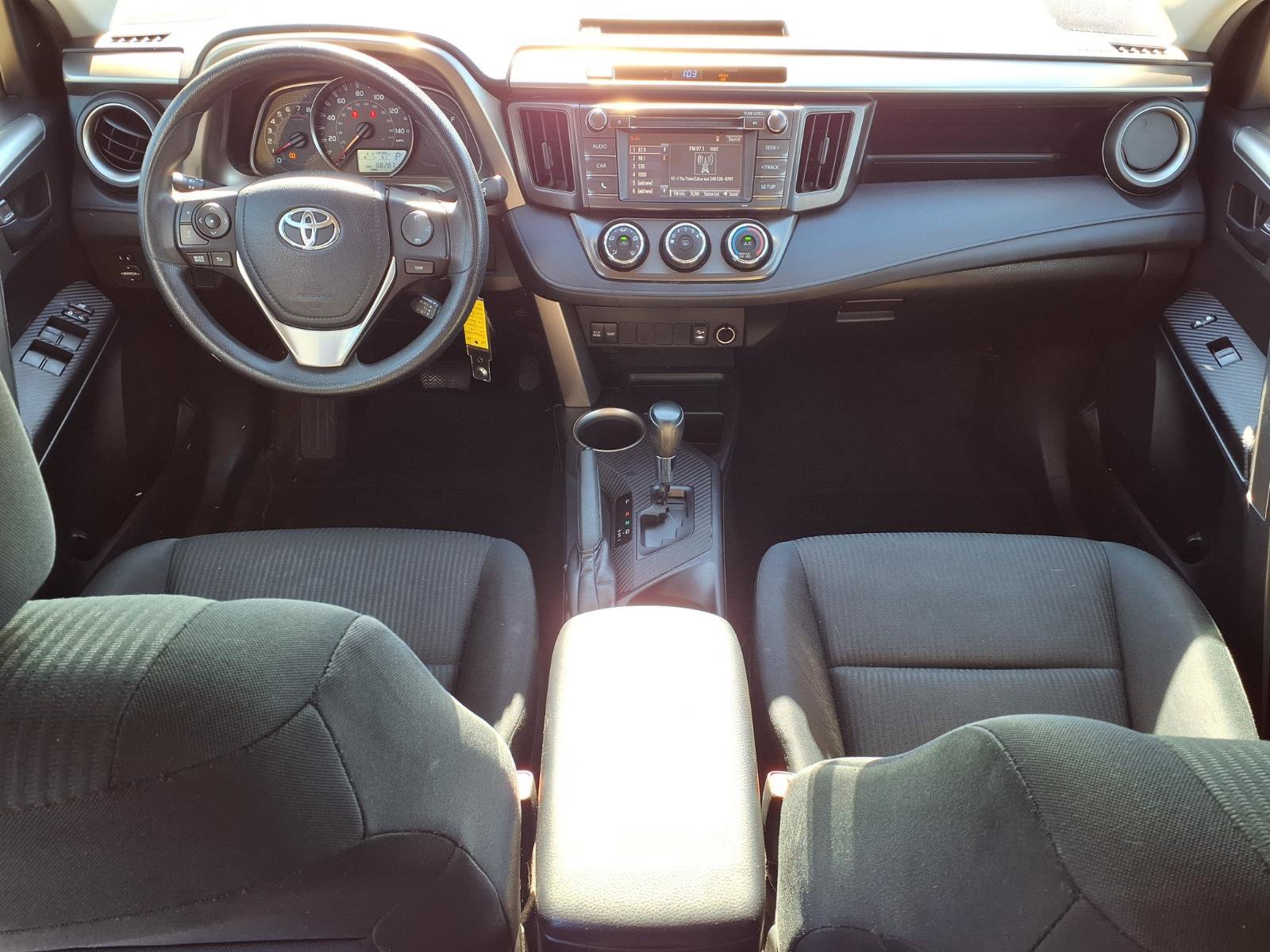 Used 2015 Toyota RAV4 LE AWD/4WD image 13