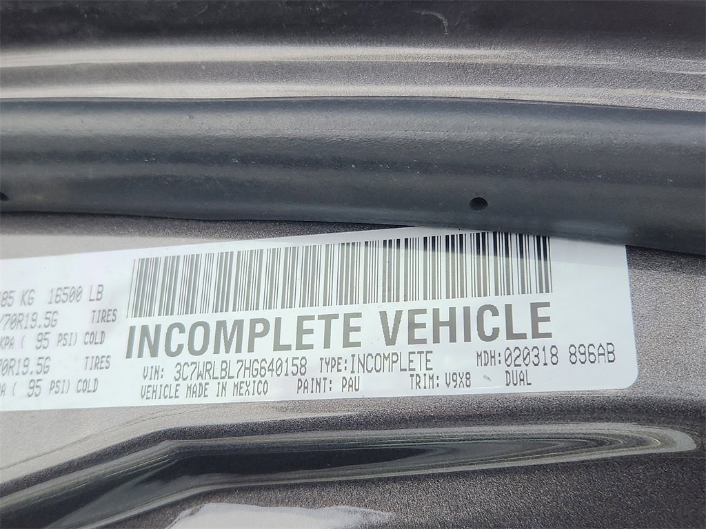 Used 2017 RAM 4500 Tradesman w/ Power & Remote Entry Group image 27