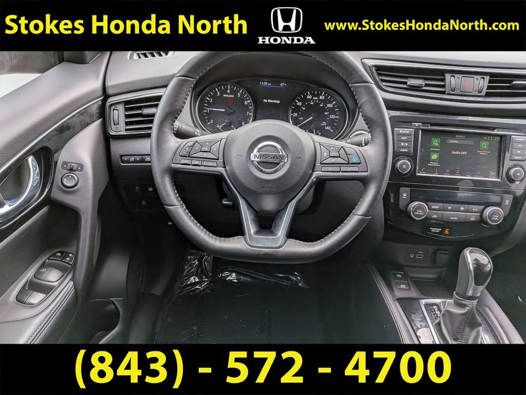 Used 2019 Nissan Rogue Sport SL w/ Premium Package image 16