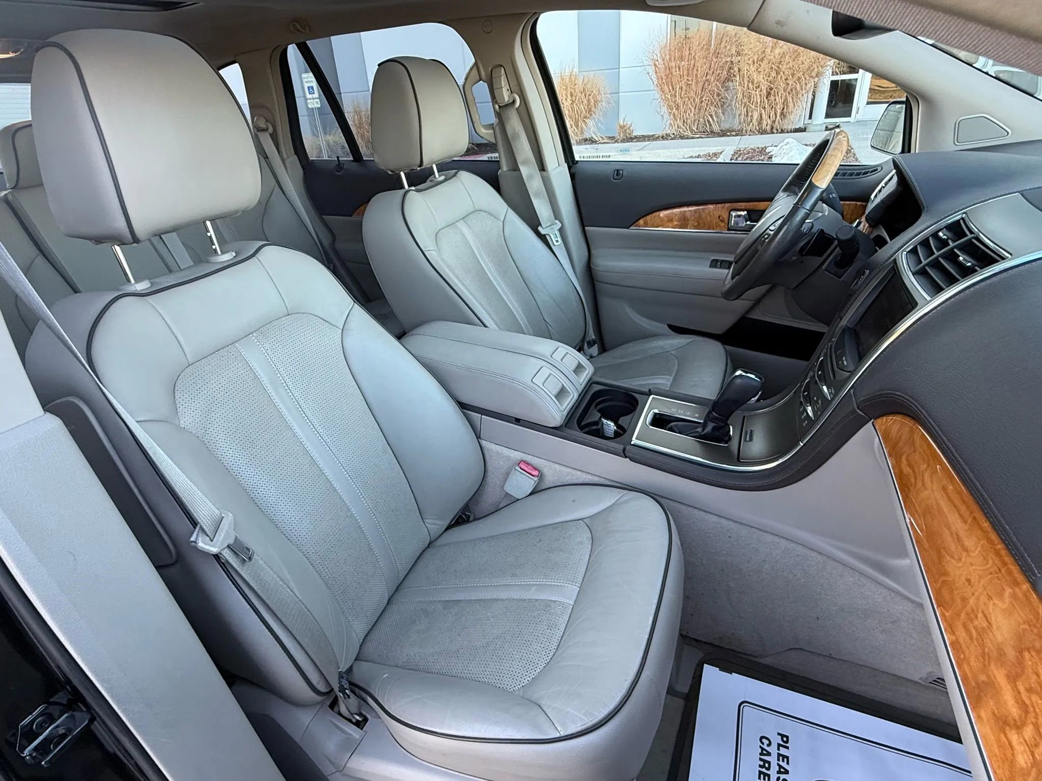 Used 2013 Lincoln MKX FWD image 16