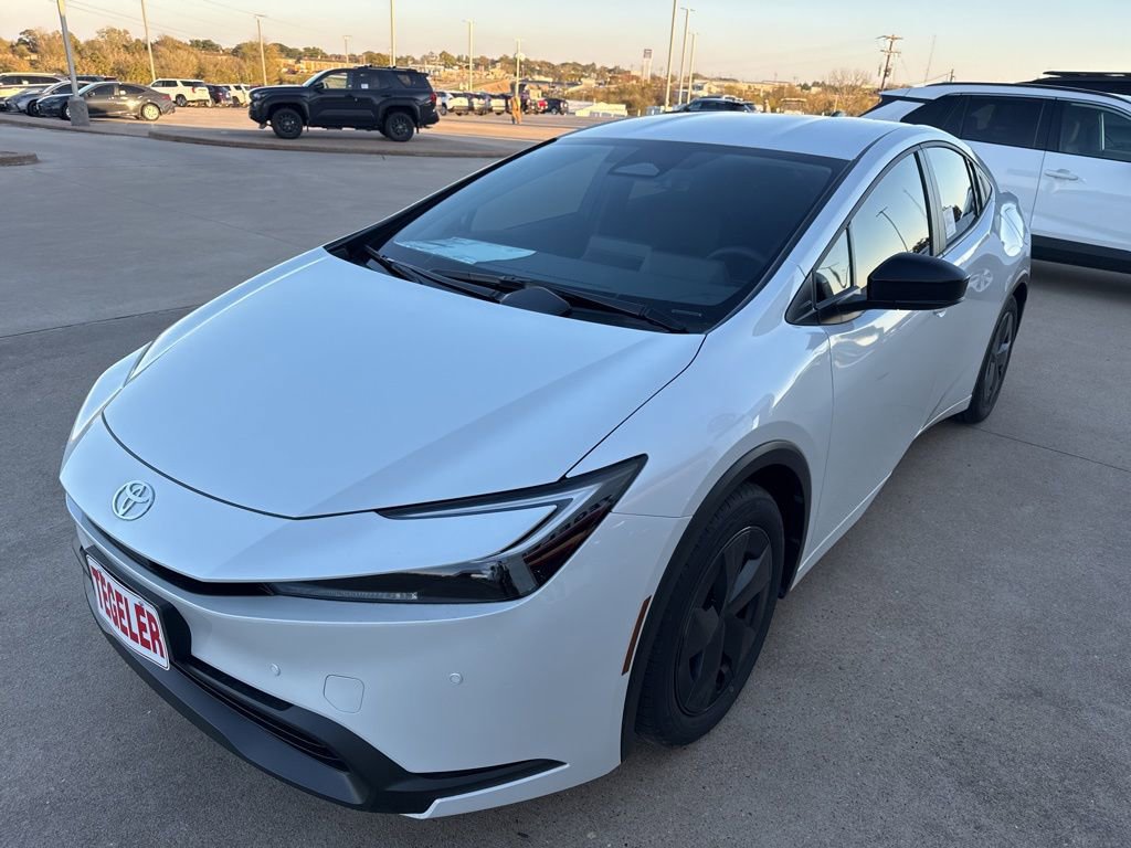 New 2026 Toyota Prius LE image 3