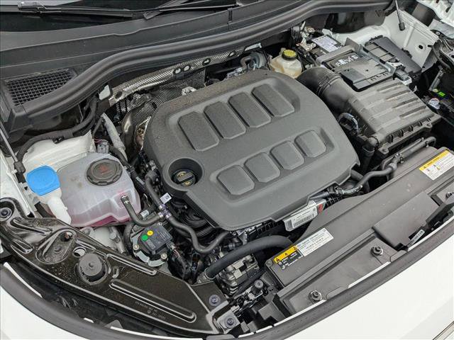 New 2026 Volkswagen Tiguan SE image 16