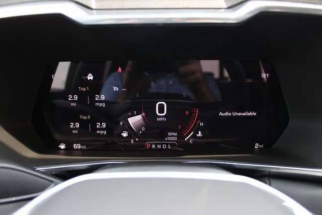 New 2025 GMC Canyon Elevation w/ Convenience Package image 24