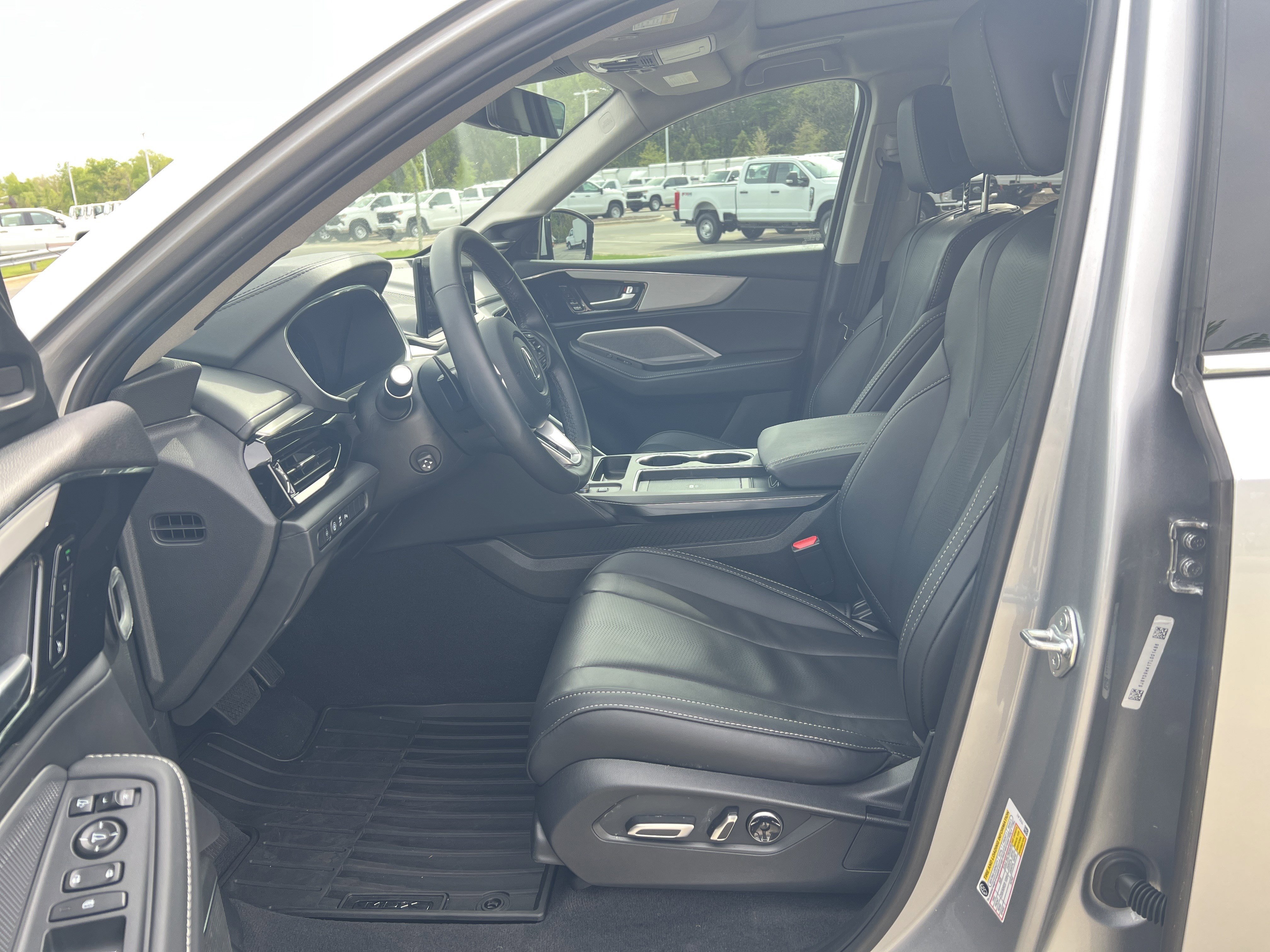 Certified 2026 Acura MDX FWD w/ Technology Package image 16