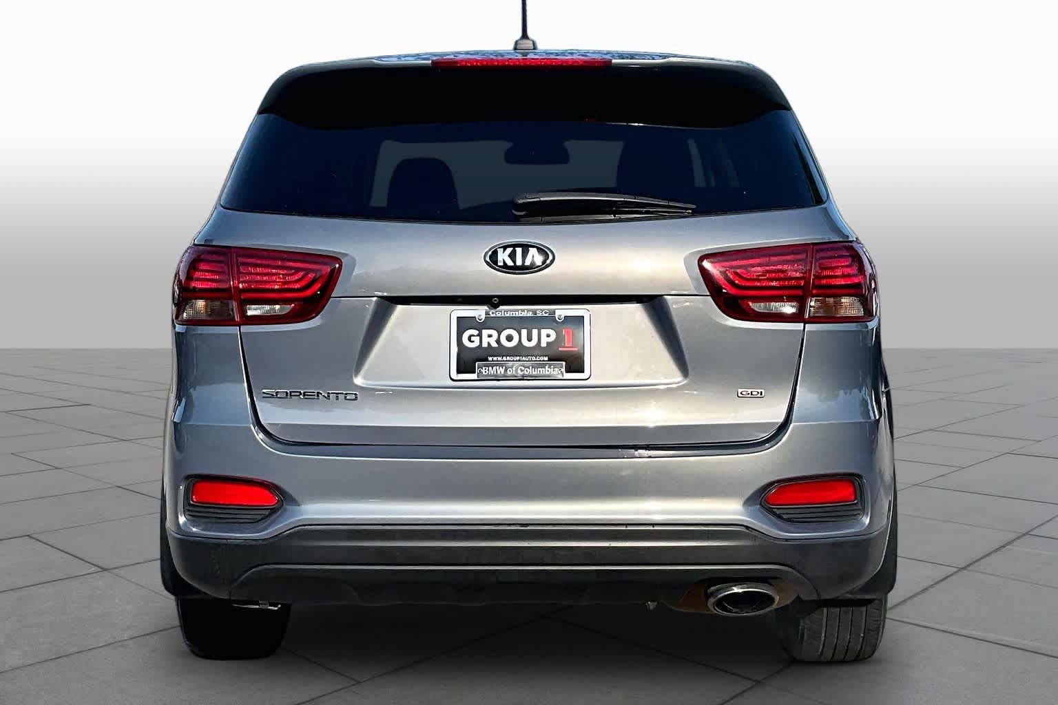 Used 2019 Kia Sorento L FWD image 4