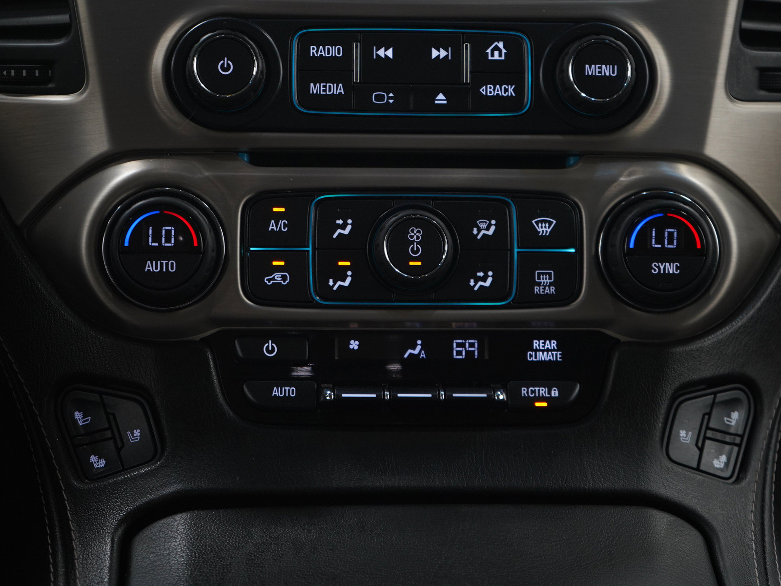 Used 2018 GMC Yukon Denali AWD/4WD image 22