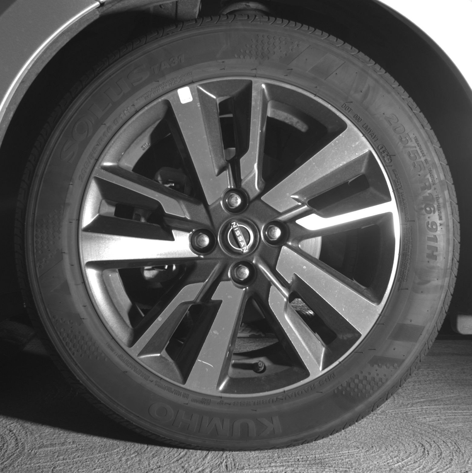 Used 2025 Nissan Versa SV image 12