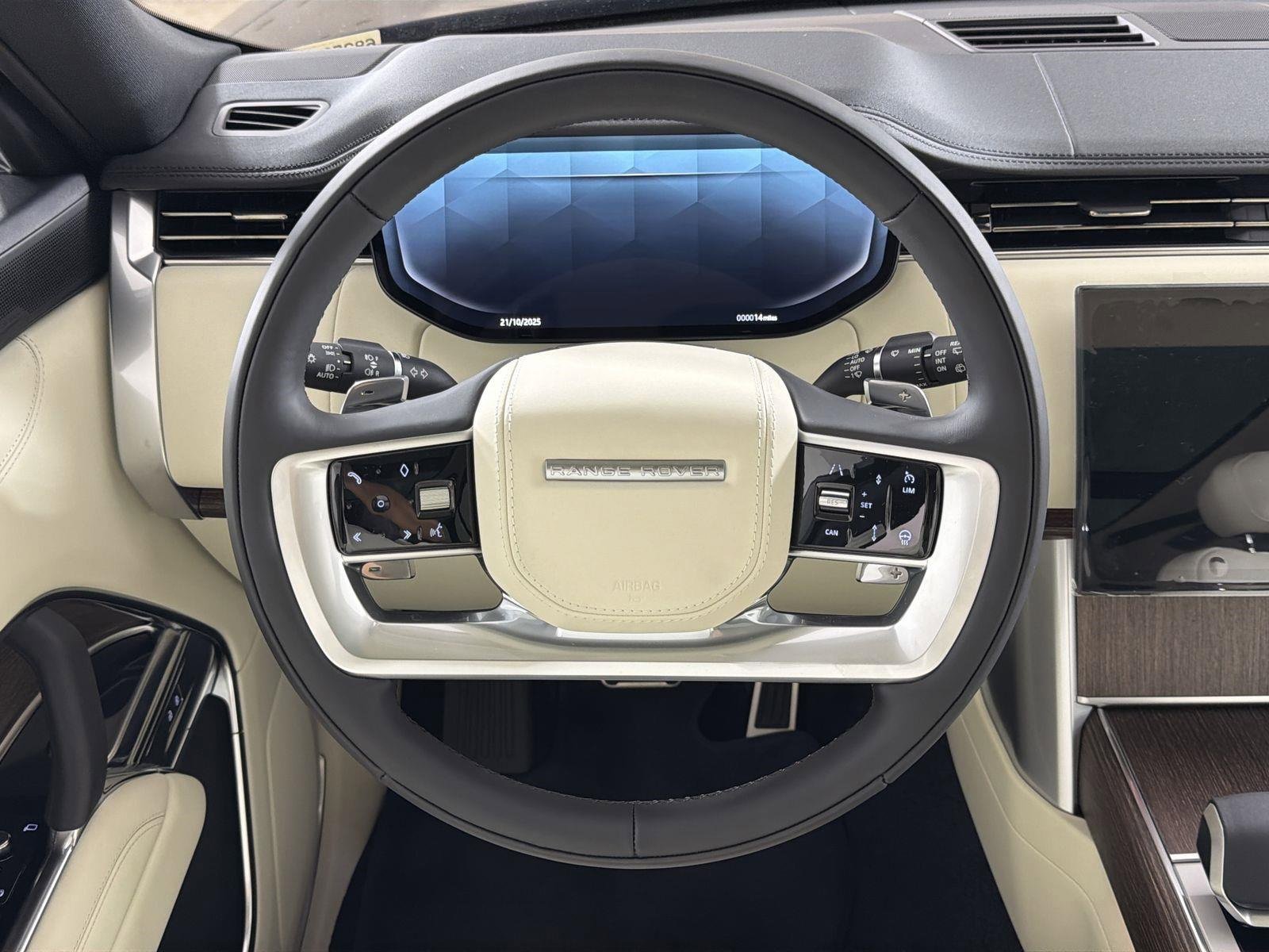 New 2025 Land Rover Range Rover SE image 11
