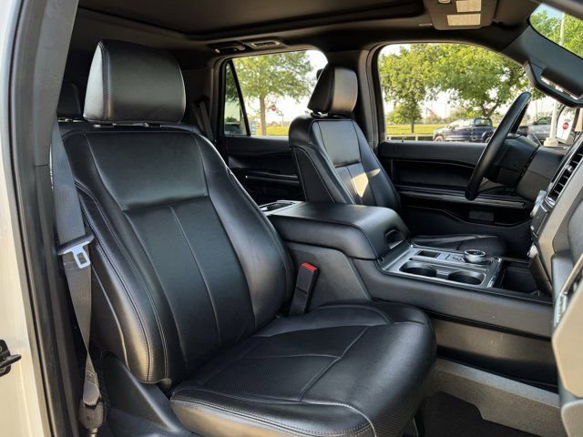 Used 2021 Ford Expedition XLT RWD image 32