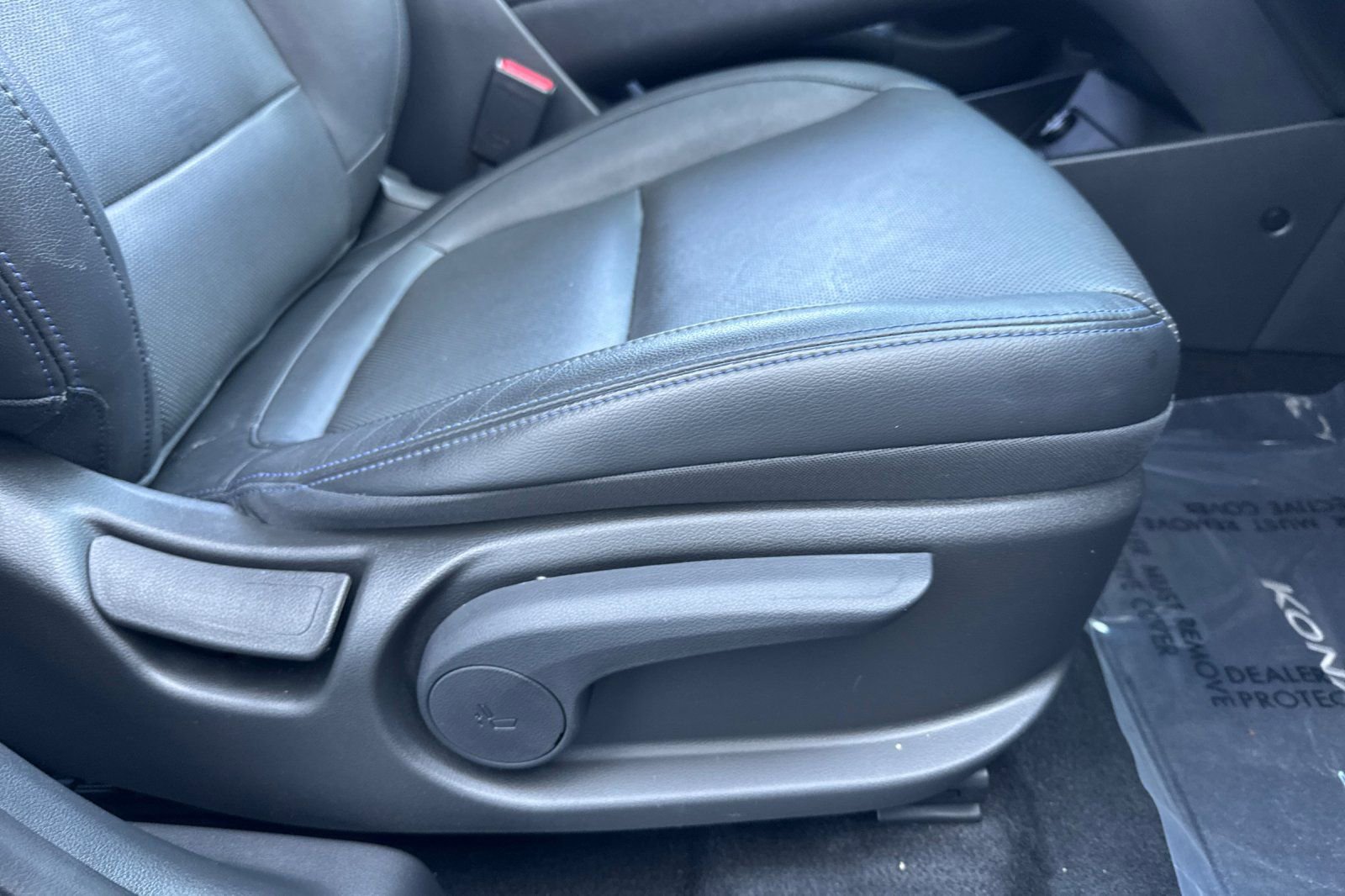 Used 2022 Hyundai Kona Limited image 21