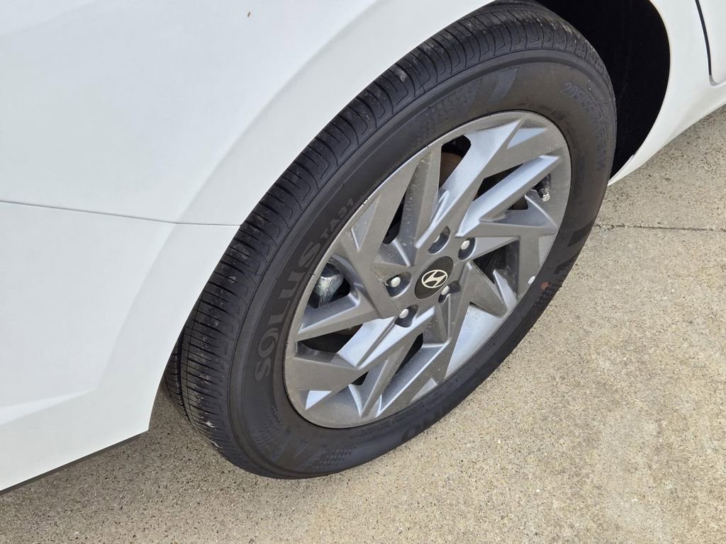 New 2026 Hyundai Elantra Blue FWD image 6