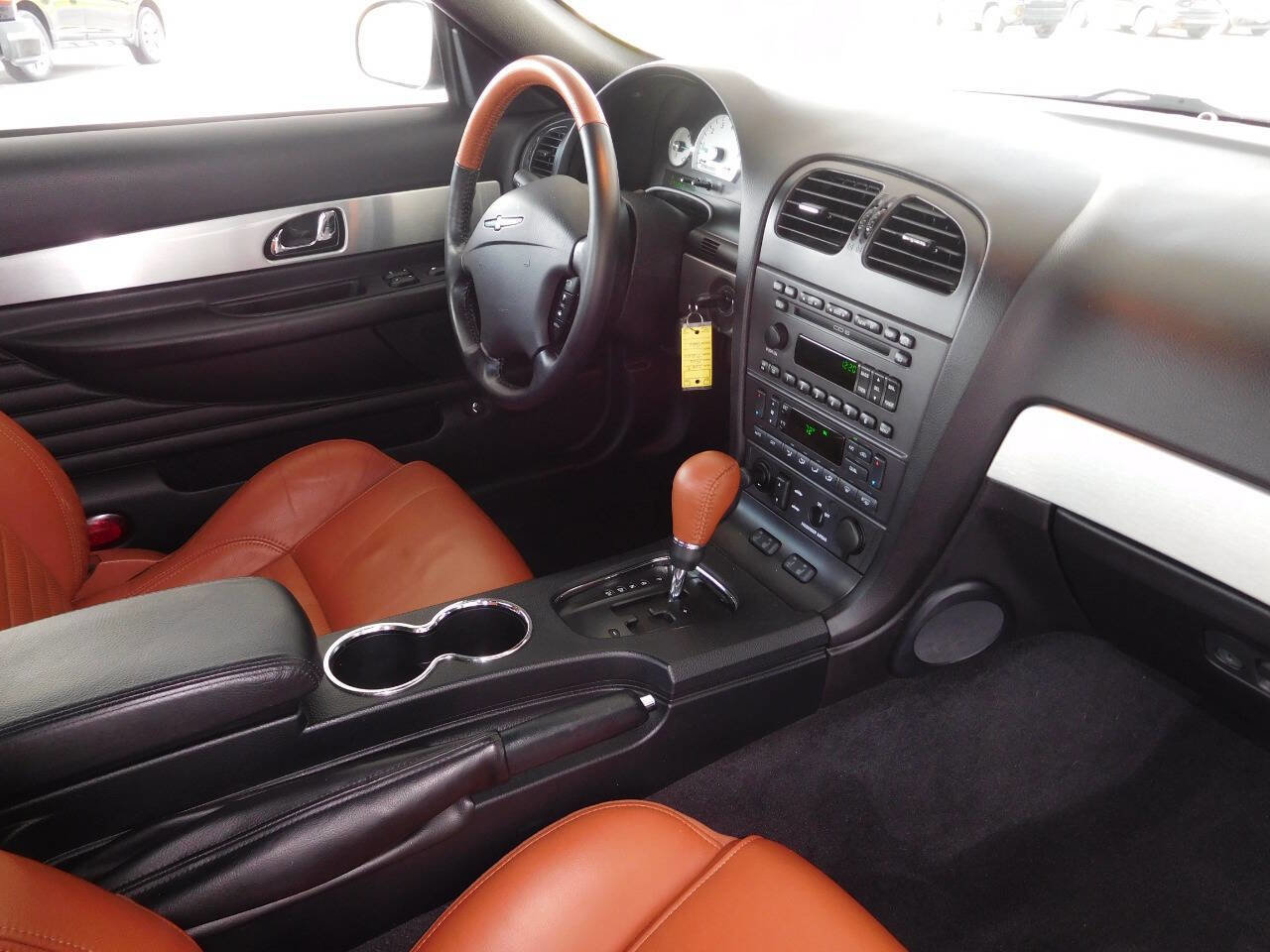 Used 2003 Ford Thunderbird image 6