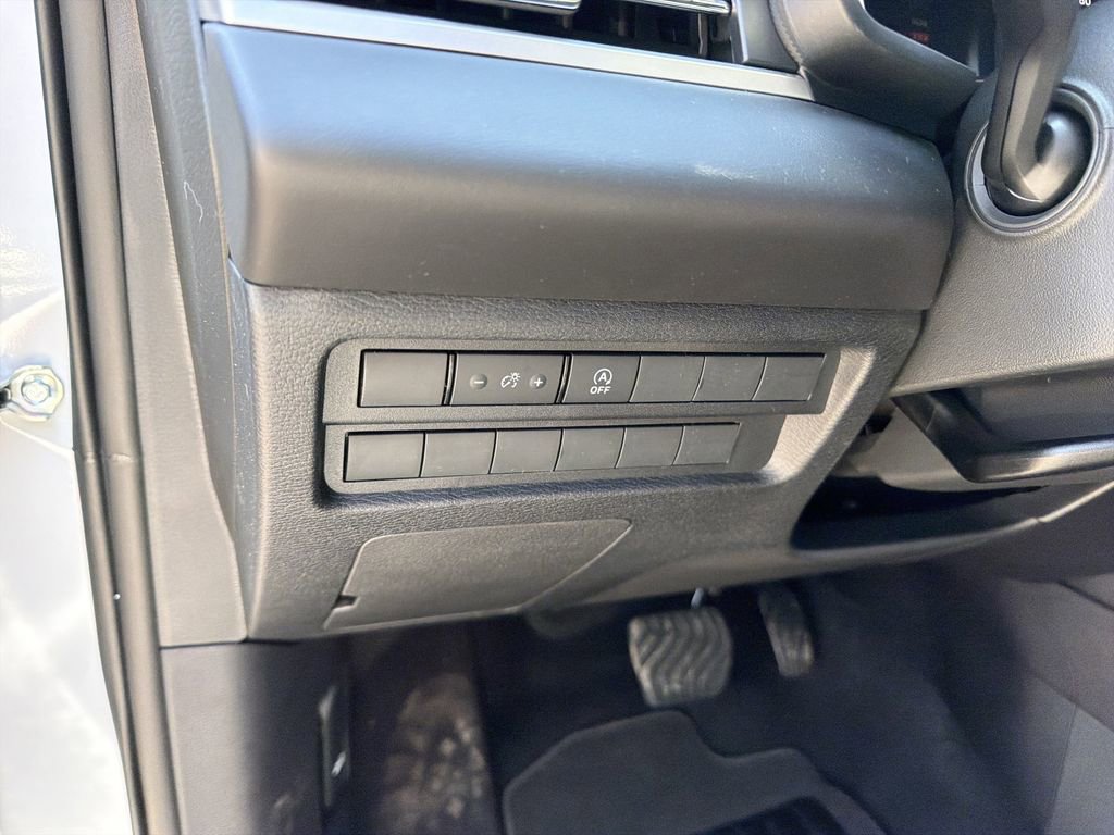 New 2026 Mitsubishi Outlander ES AWD/4WD image 17
