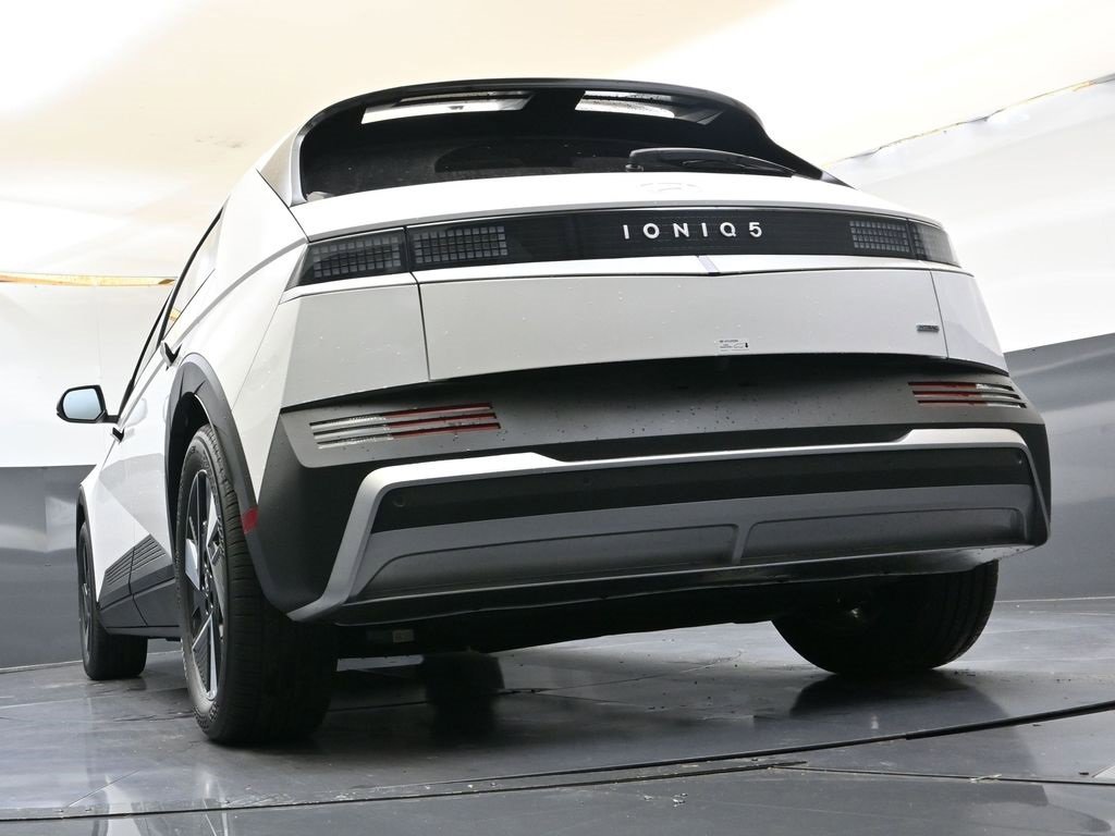 New 2025 Hyundai Ioniq 5 SEL image 39