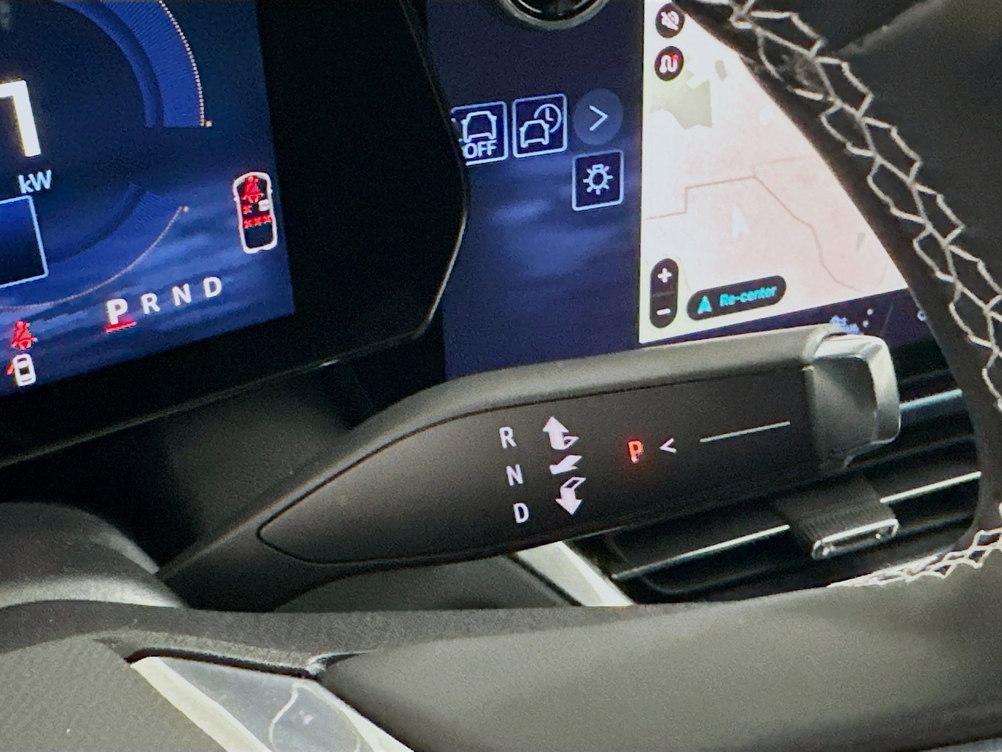 Used 2025 Chevrolet Equinox EV LT w/ Convenience Package image 24