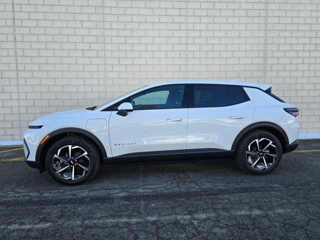 Used 2026 Chevrolet Equinox EV LT image 13