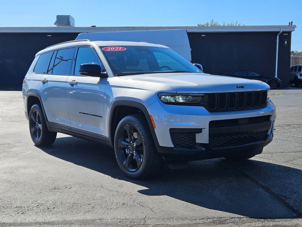 Used 2021 Jeep Grand Cherokee L Laredo image 4