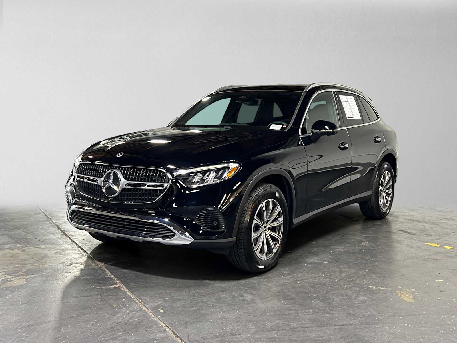 Used 2026 Mercedes-Benz GLC 300 4MATIC image 7