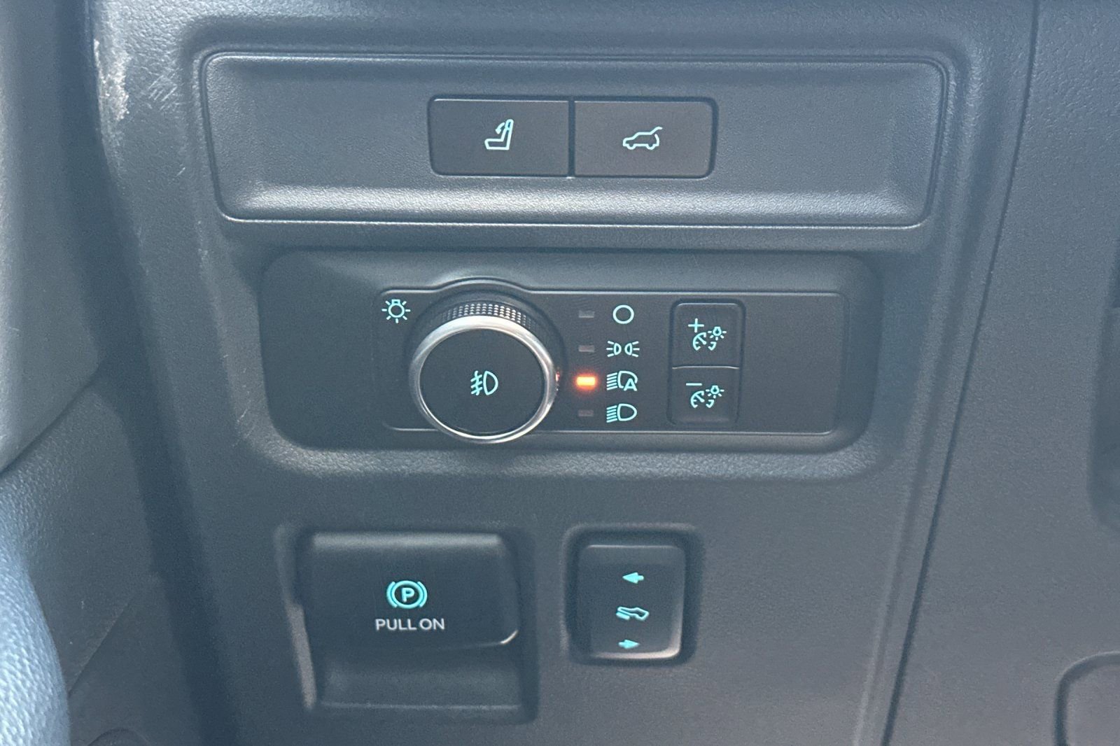 Used 2024 Ford Expedition Limited image 42