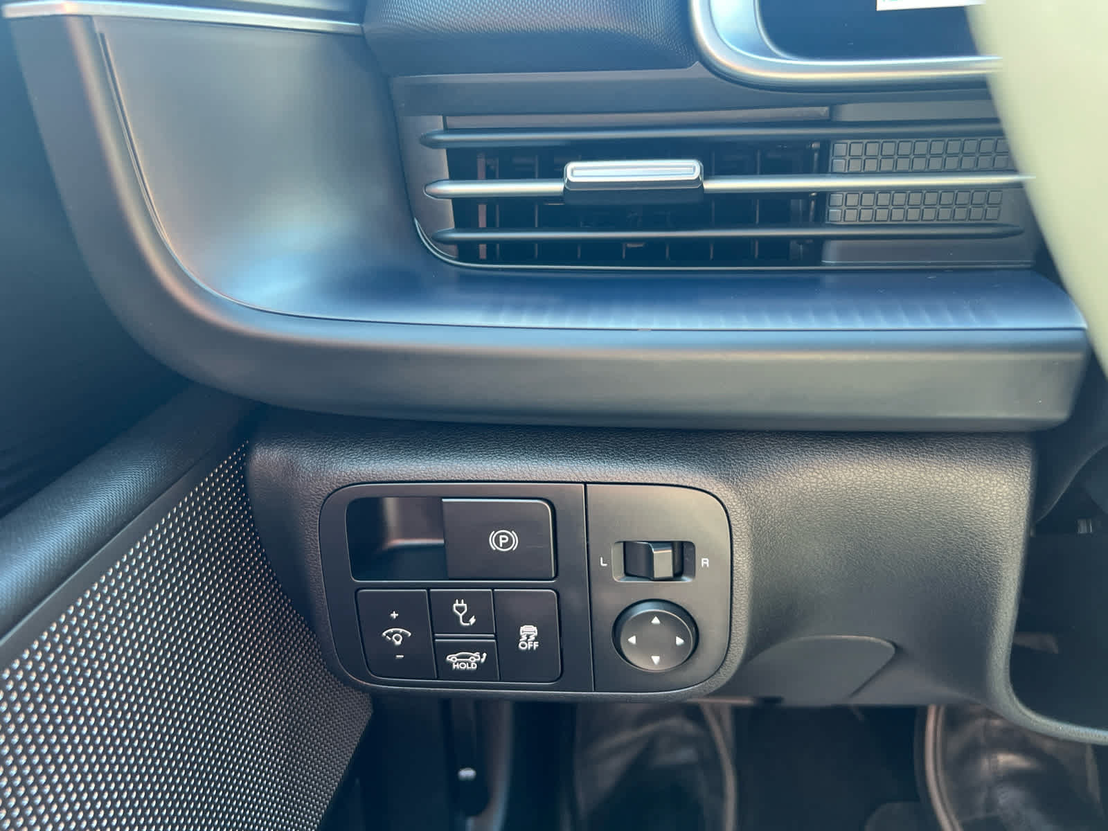 Used 2025 Hyundai Ioniq 6 SEL RWD image 15