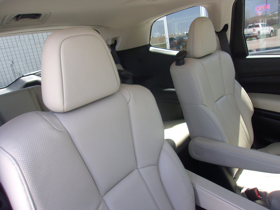 Used 2022 Subaru Ascent Limited AWD/4WD image 14