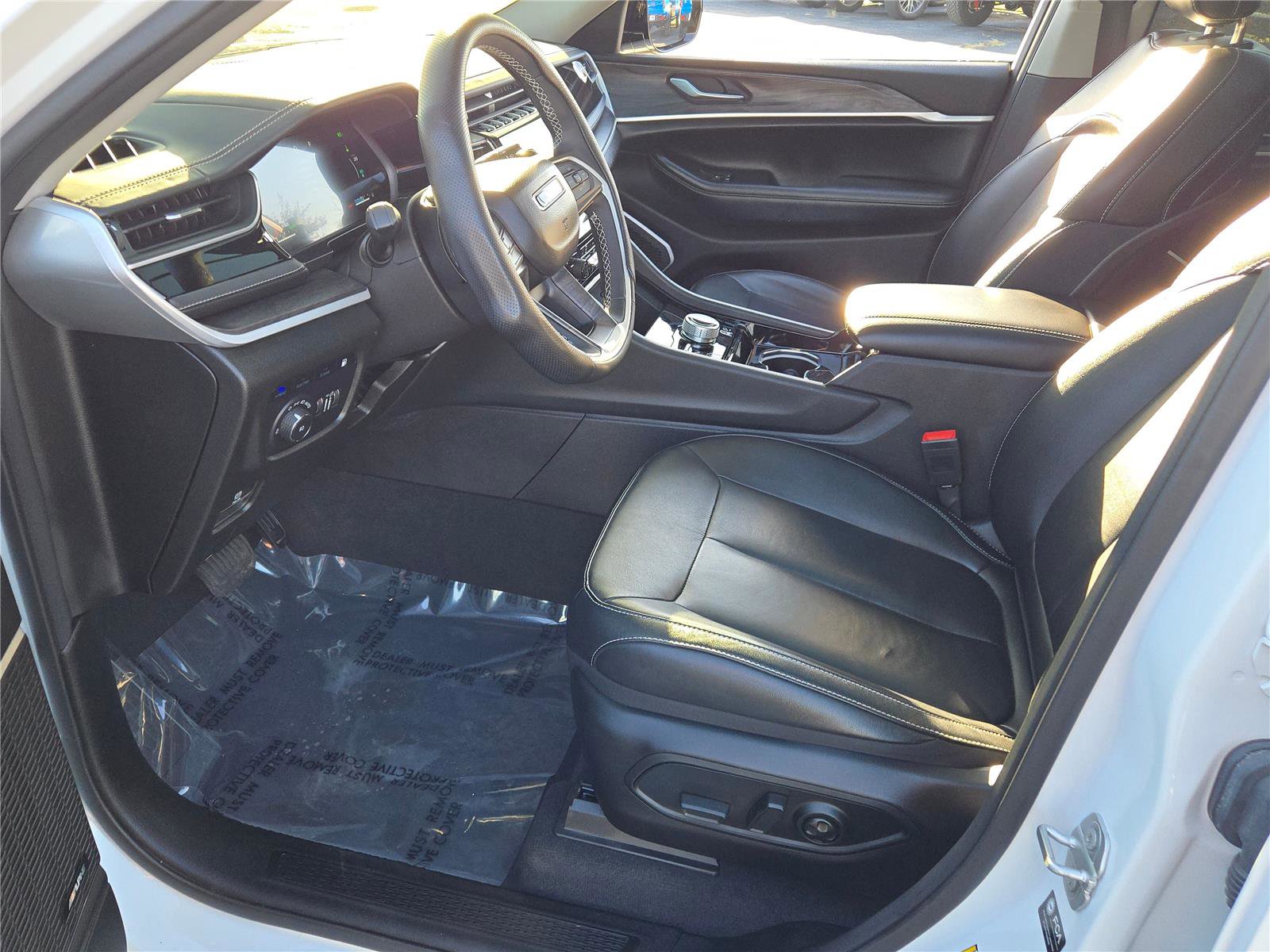 Used 2022 Jeep Grand Cherokee Limited 4xe image 26