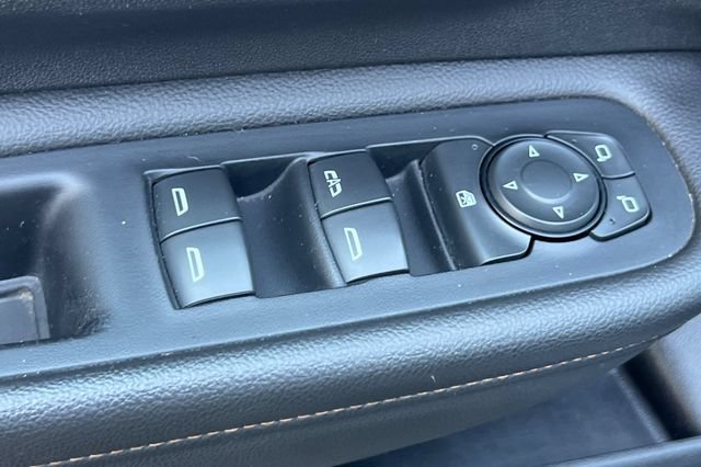 Used 2020 GMC Terrain SLE w/ LPO, Floor Liner Package AWD/4WD image 12