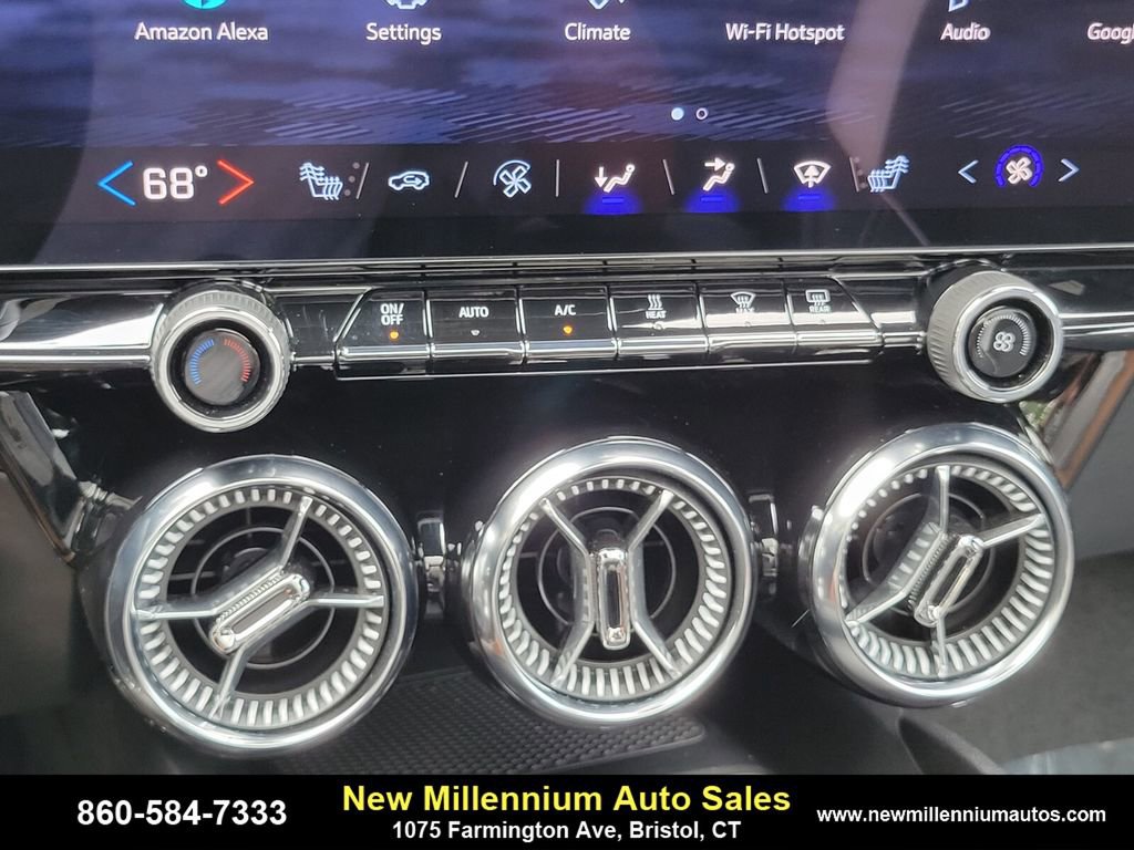 Used 2024 Chevrolet Blazer EV LT image 23