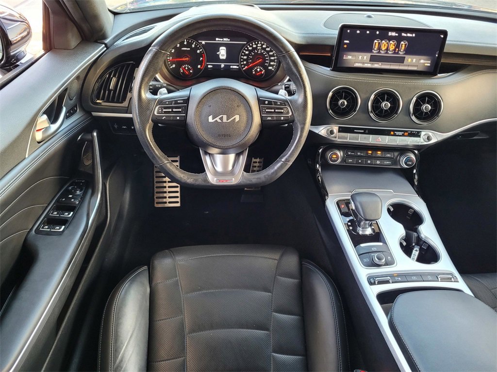 Used 2022 Kia Stinger GT2 image 10