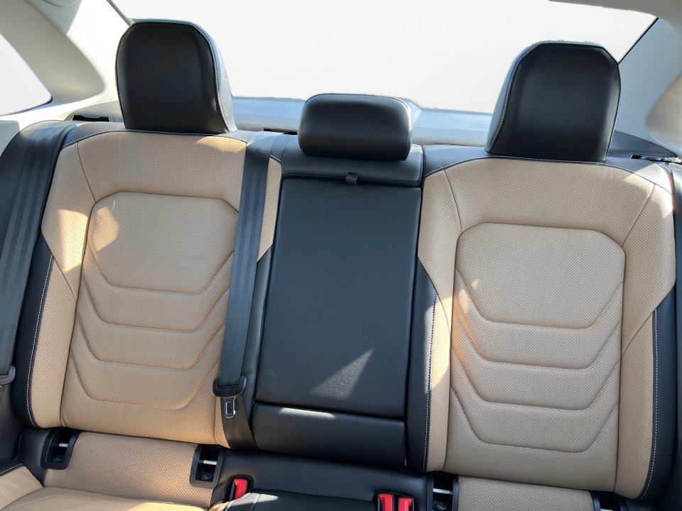 Used 2019 Volkswagen Jetta SEL Premium image 15