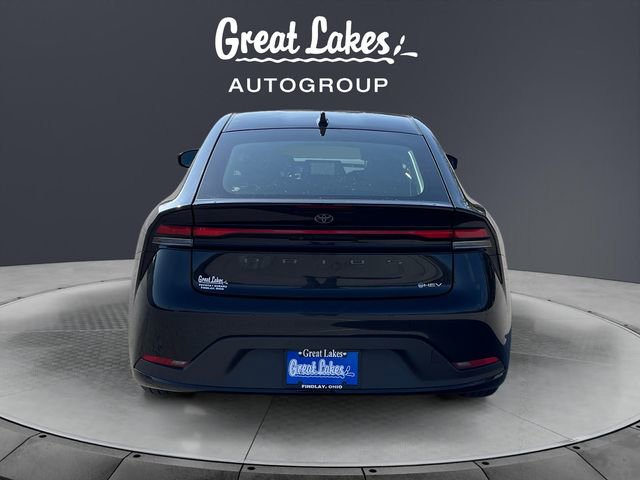 Used 2025 Toyota Prius LE image 4