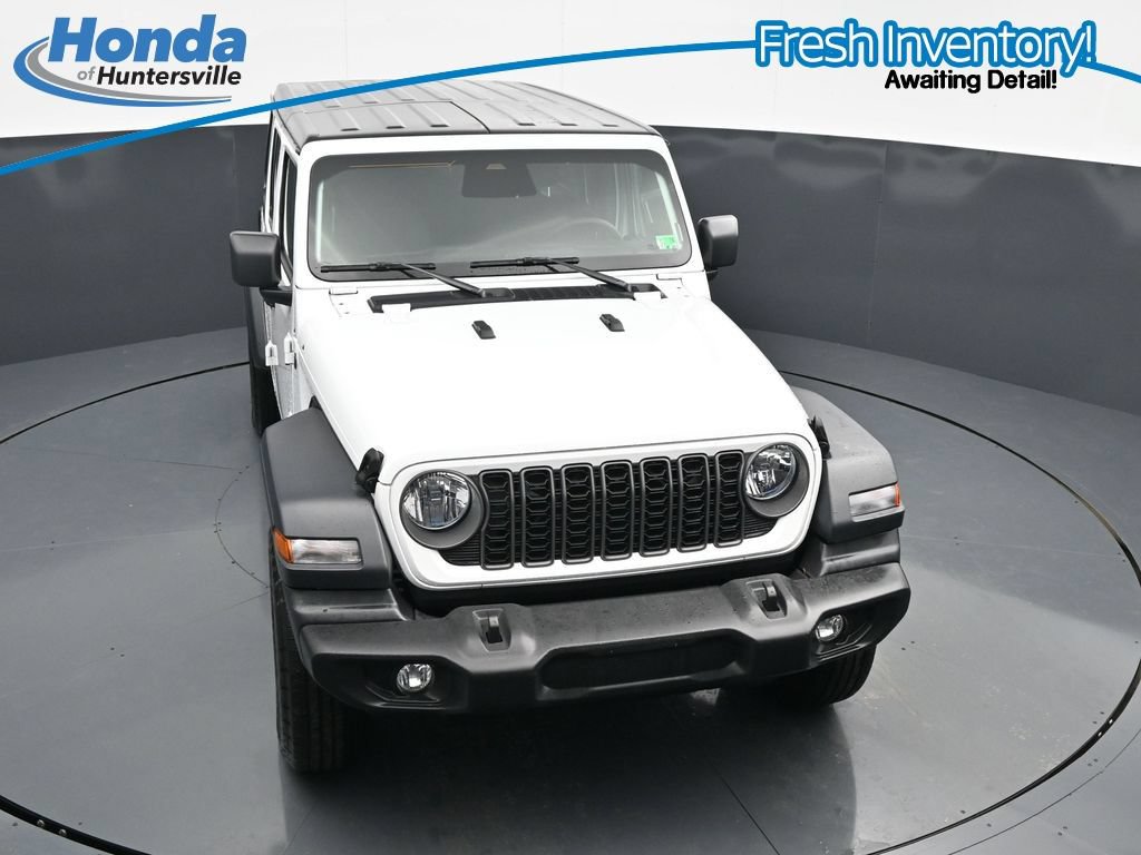 Used 2025 Jeep Wrangler Unlimited Sport AWD/4WD image 15