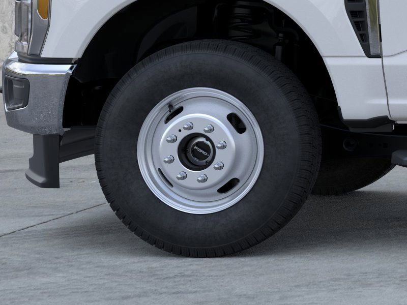 New 2026 Ford F350 XL w/ XL Chrome Package image 19