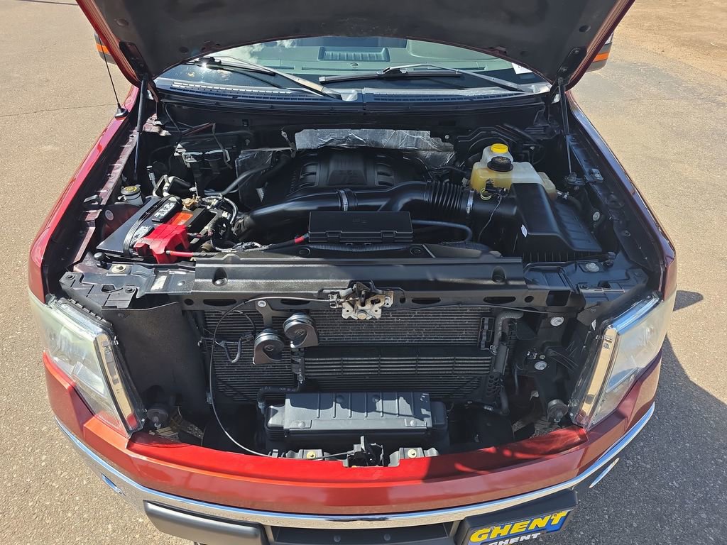 Used 2014 Ford F150 Lariat w/ Lariat Chrome Package AWD/4WD image 22