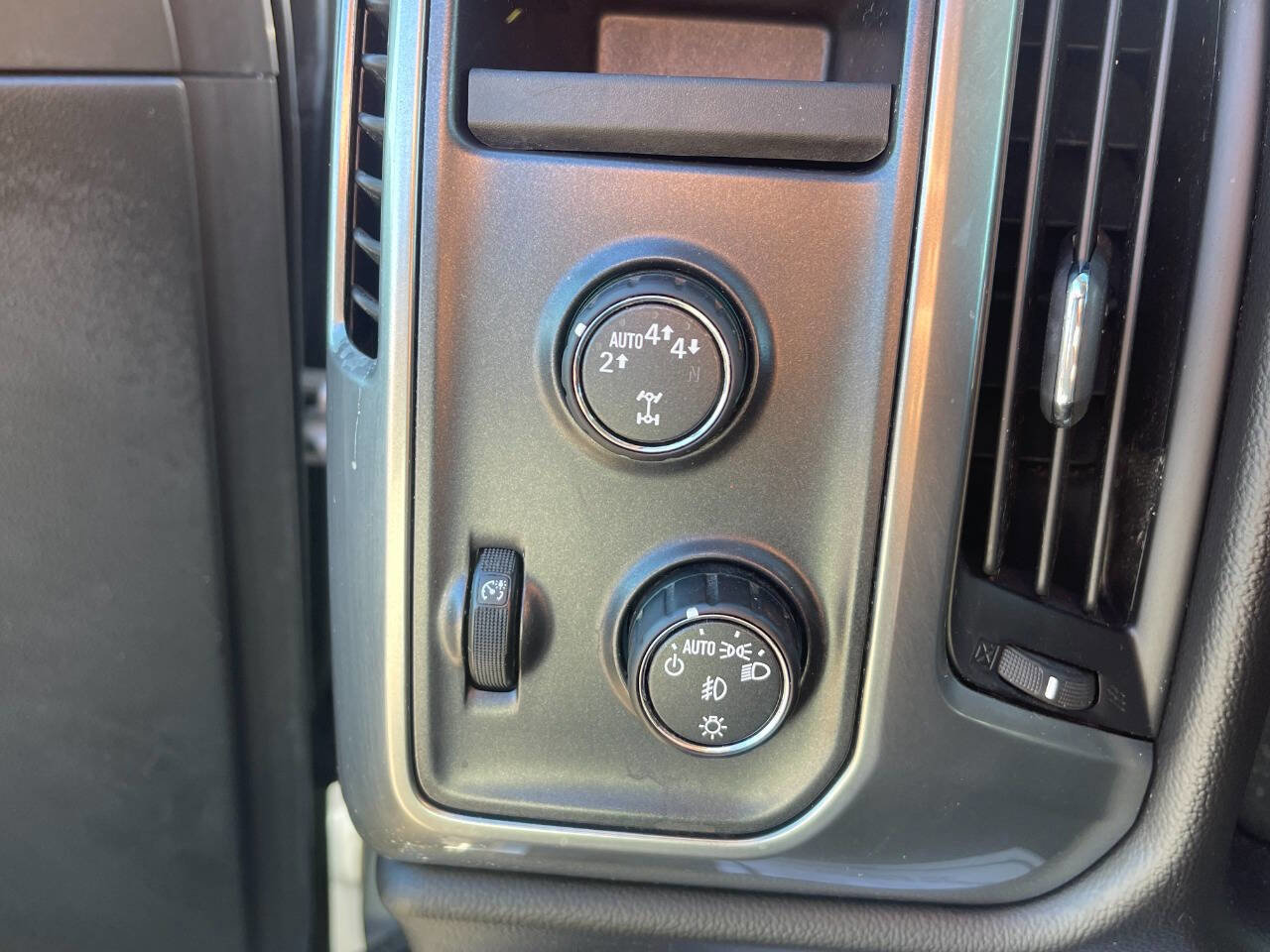 Used 2017 Chevrolet Silverado 1500 LT w/ All Star Edition image 16